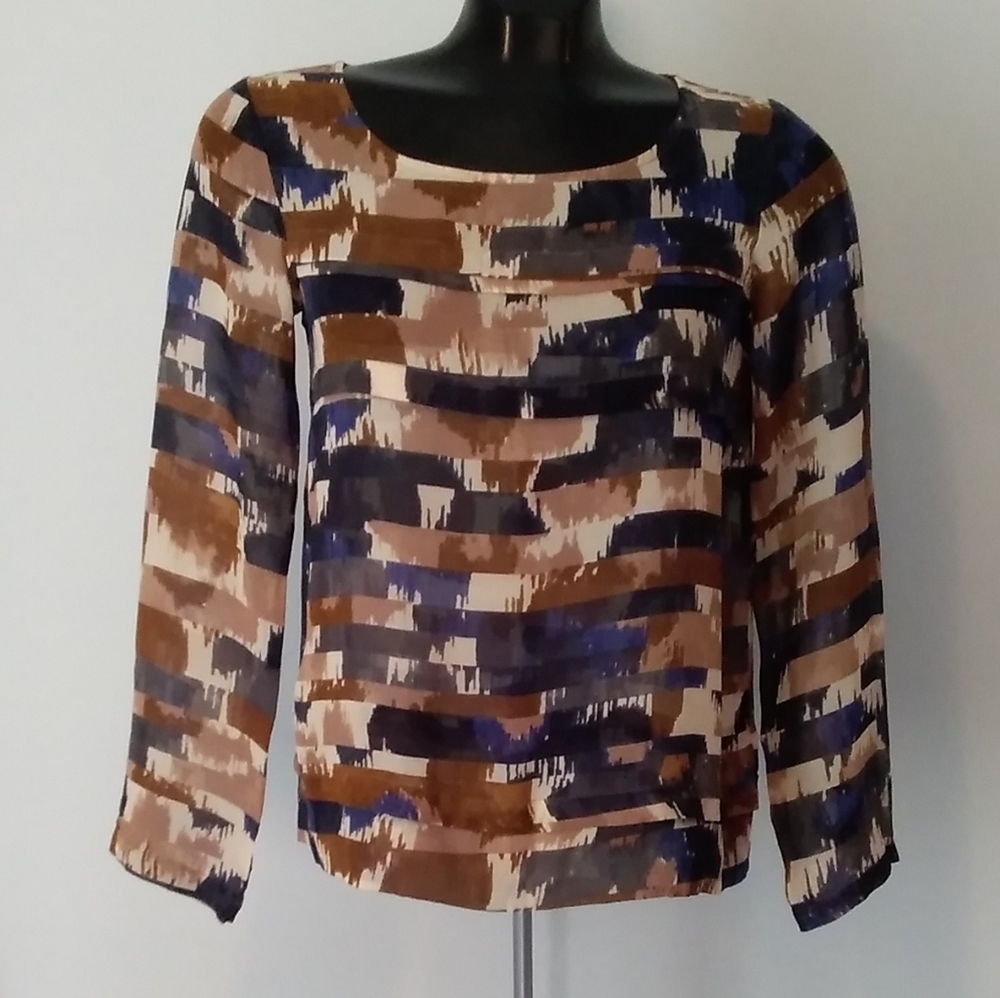 CLUB MONACO 💯% Silk Tiered Blouse